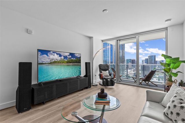 629 Keeaumoku Street 2810, Honolulu, HI 96814