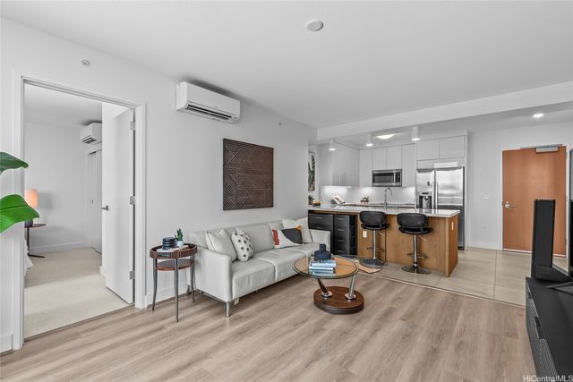 629 Keeaumoku Street 2810, Honolulu, HI 96814