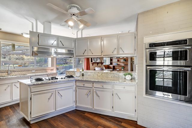 1320 Stagecoach Lane SE, Albuquerque, NM 87123