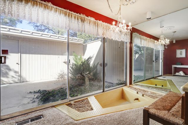 1320 Stagecoach Lane SE, Albuquerque, NM 87123