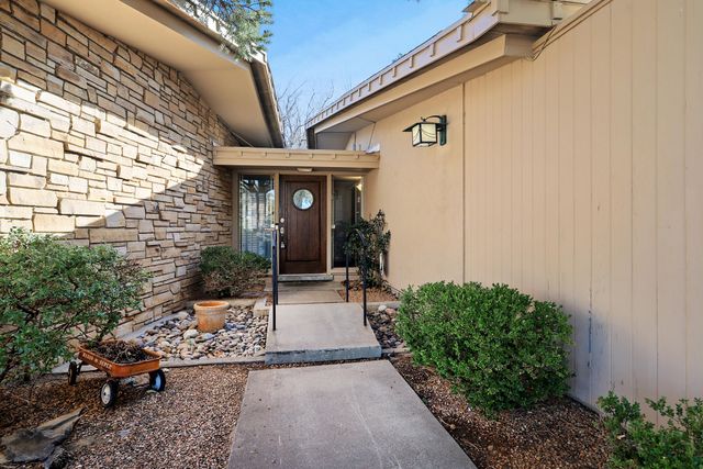 1320 Stagecoach Lane SE, Albuquerque, NM 87123