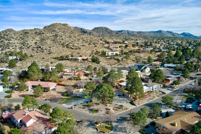 1320 Stagecoach Lane SE, Albuquerque, NM 87123