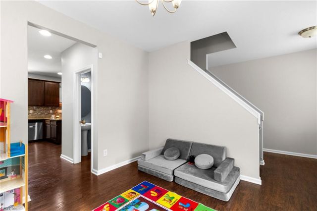 2160 Redgate DR, Suffolk, VA 23434