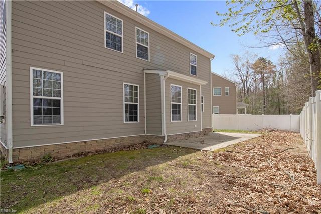 2160 Redgate DR, Suffolk, VA 23434