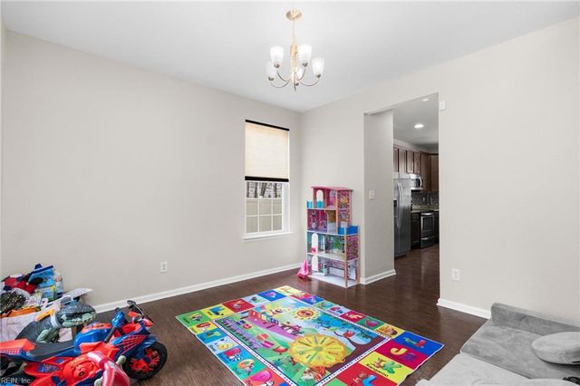 2160 Redgate DR, Suffolk, VA 23434