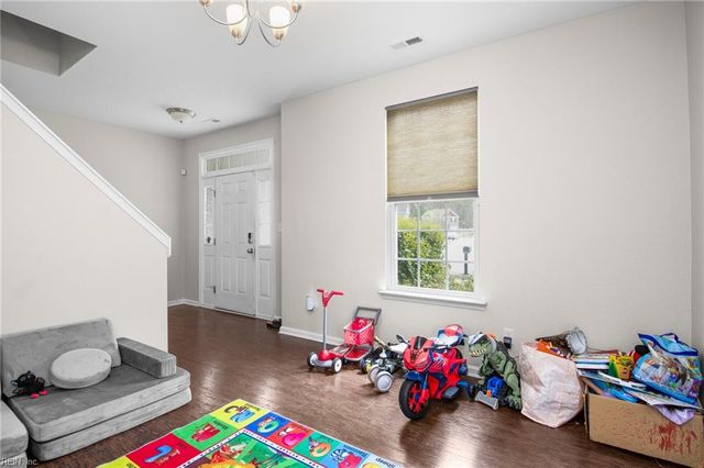 2160 Redgate DR, Suffolk, VA 23434