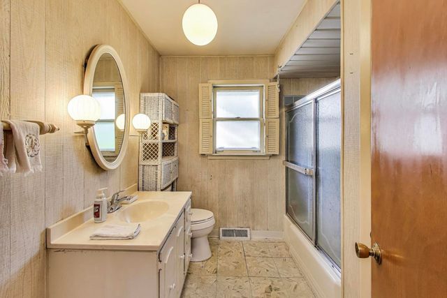 738 N Parker Street, Elmhurst, IL 60126