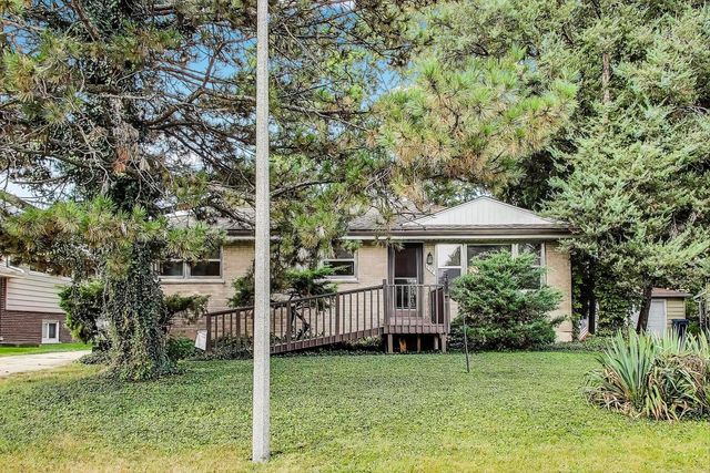 738 N Parker Street, Elmhurst, IL 60126