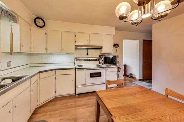 738 N Parker Street, Elmhurst, IL 60126