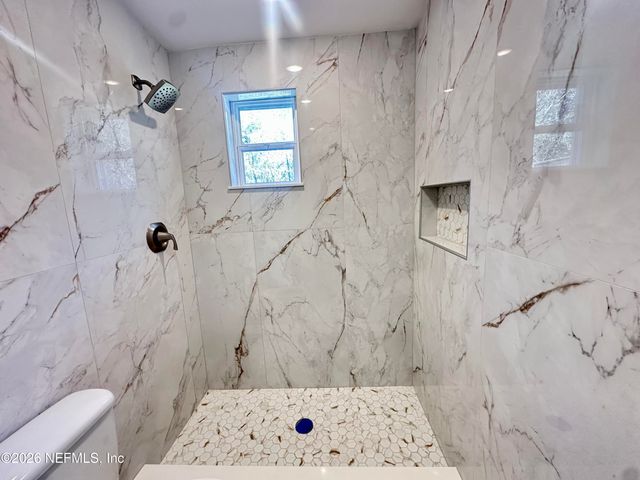 11335 WINGATE Road N, Jacksonville, FL 32218