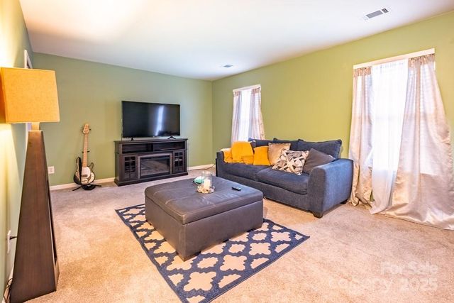 11208 Tristan Court, Charlotte, NC 28213