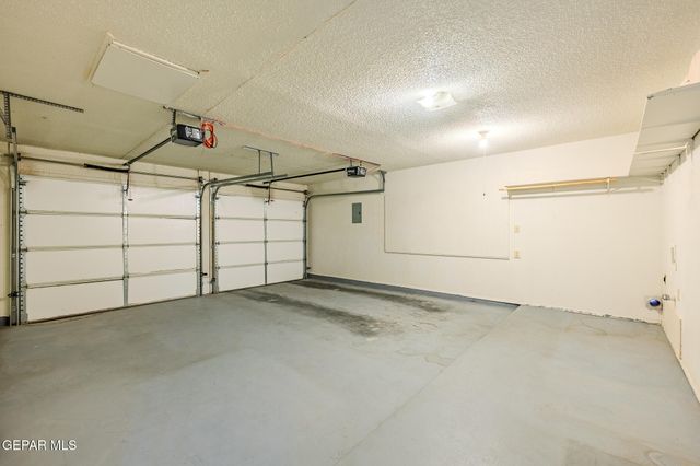 10724 ONYXSTONE Street, El Paso, TX 79924