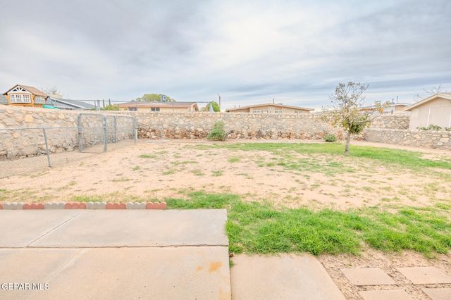 10724 ONYXSTONE Street, El Paso, TX 79924