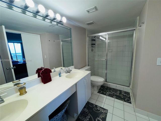 3300 NE 191st Street 1101, Aventura, FL 33180