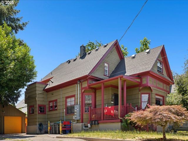934 Se NEHALEM St, Portland, OR 97202