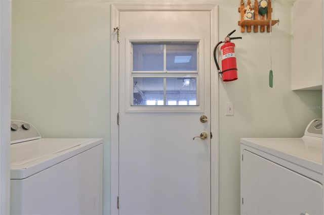 2411 OLD NANTUCKET COURT, Sun City Center, FL 33573