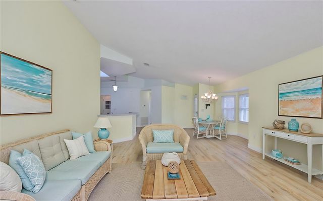 2411 OLD NANTUCKET COURT, Sun City Center, FL 33573