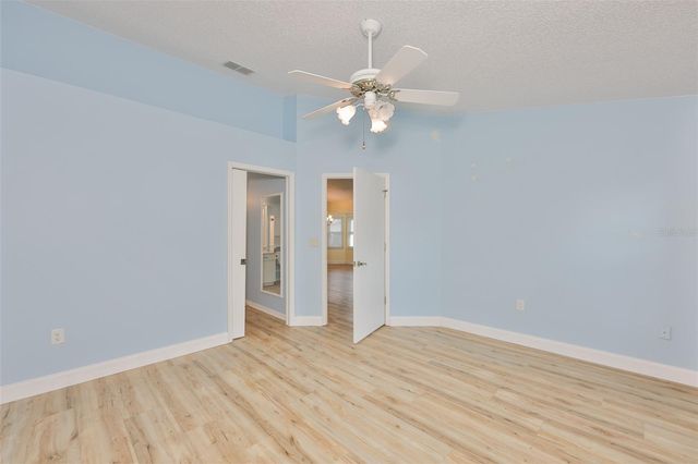 2411 OLD NANTUCKET COURT, Sun City Center, FL 33573
