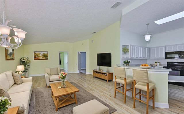 2411 OLD NANTUCKET COURT, Sun City Center, FL 33573