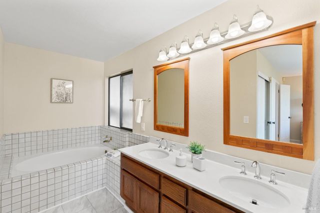 2209 Ascot Pkwy, Vallejo, CA 94591