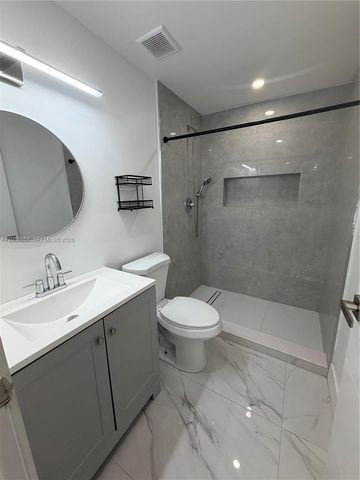 120 E 44th St, Hialeah, FL 33013