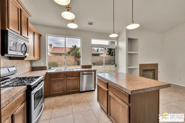 68495 Pasada Road, Cathedral City, CA 92234