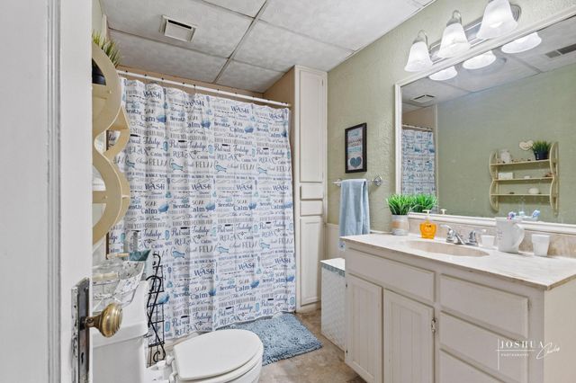 1012 W Bond Street, Denison, TX 75020