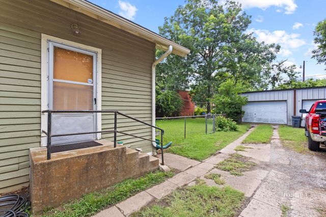 1012 W Bond Street, Denison, TX 75020