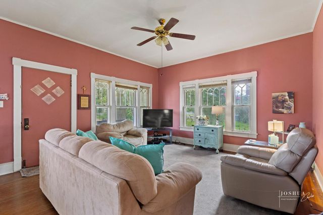 1012 W Bond Street, Denison, TX 75020