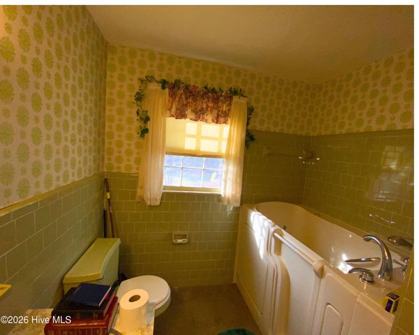 816 Birchwood Drive, Nashville, NC 27856