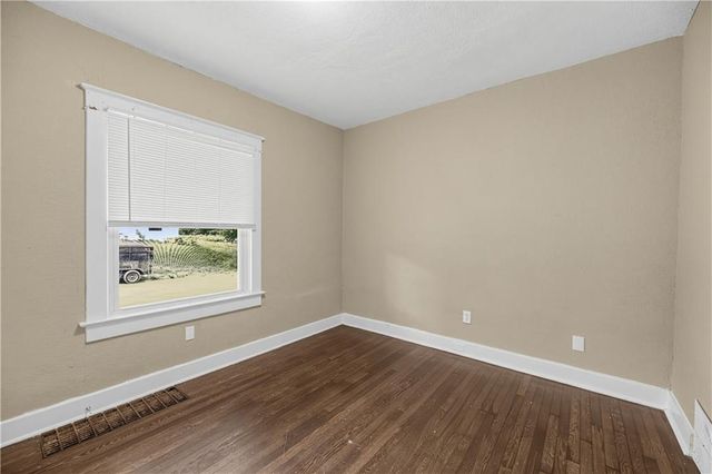 1933 N 26th Street, Kansas City, KS 66104