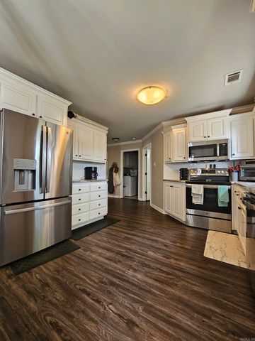 35 Green Apple Dr., Ward, AR 72176