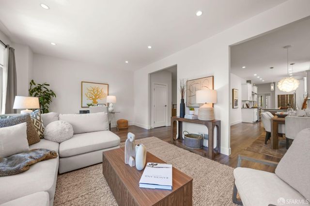 1030 Oak Street, San Francisco, CA 94117