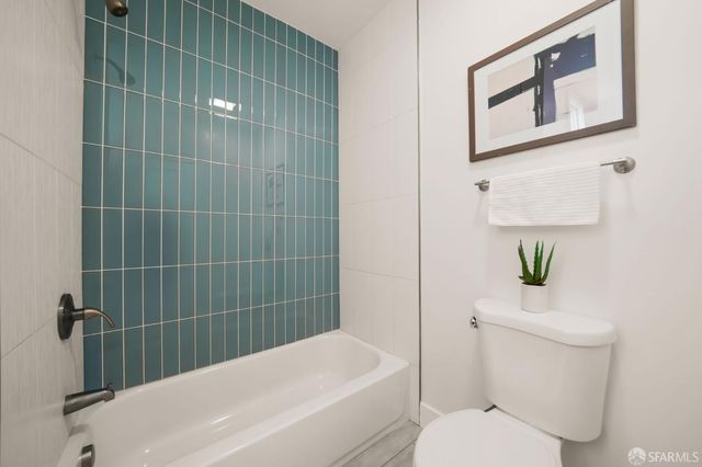 1030 Oak Street, San Francisco, CA 94117