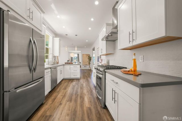 1030 Oak Street, San Francisco, CA 94117