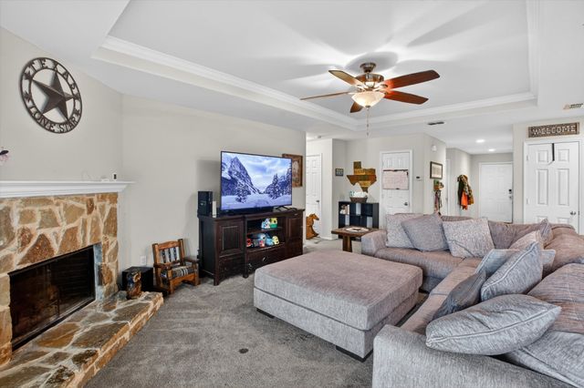 1256 Boxwood Lane, Burleson, TX 76028