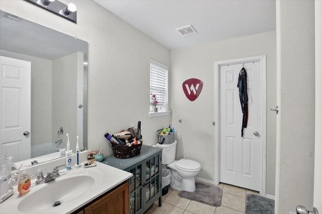 1256 Boxwood Lane, Burleson, TX 76028