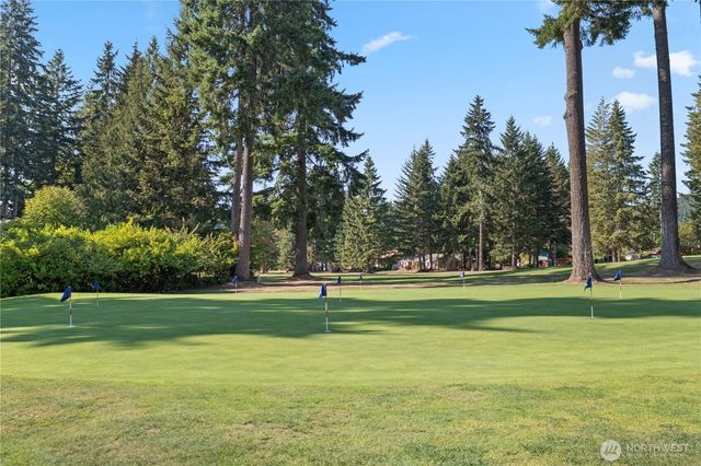 101 N Brook Lane, Hoodsport, WA 98548