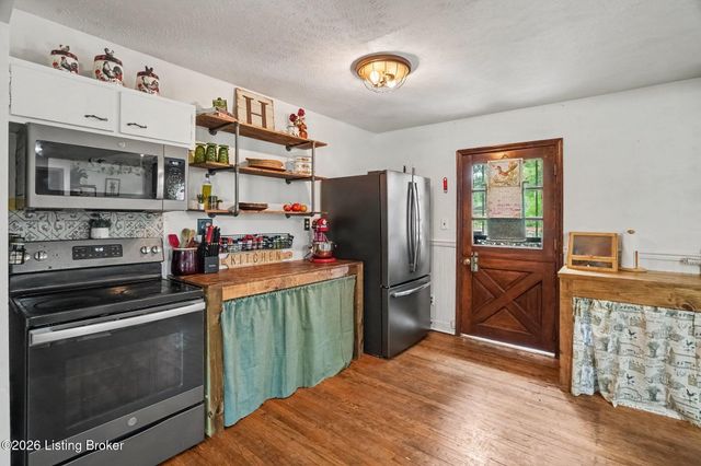 7006 Sunny Vale Way, Louisville, KY 40272