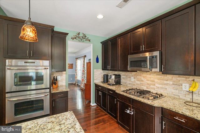 25030 GRAYWACKE DR, Aldie, VA 20105