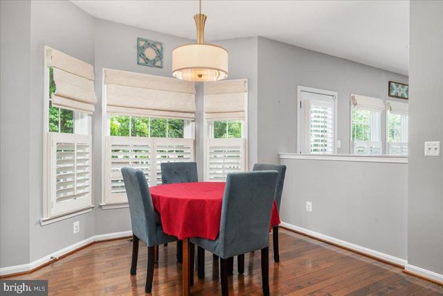 25030 GRAYWACKE DR, Aldie, VA 20105