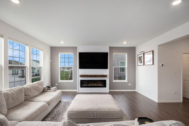 2120 E 110th Lane, Crown Point, IN 46307