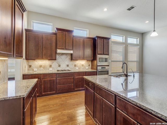 350 Wauford Way, New Braunfels, TX 78132
