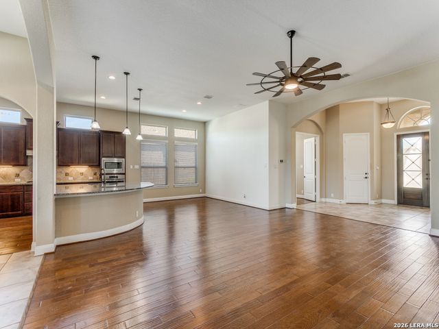 350 Wauford Way, New Braunfels, TX 78132