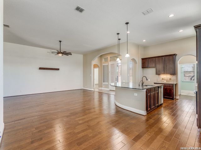 350 Wauford Way, New Braunfels, TX 78132