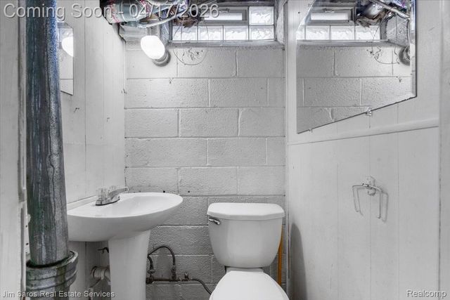 22150 Mauer Street, St. Clair Shores, MI 48080