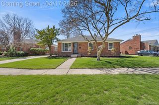 22150 Mauer Street, St. Clair Shores, MI 48080