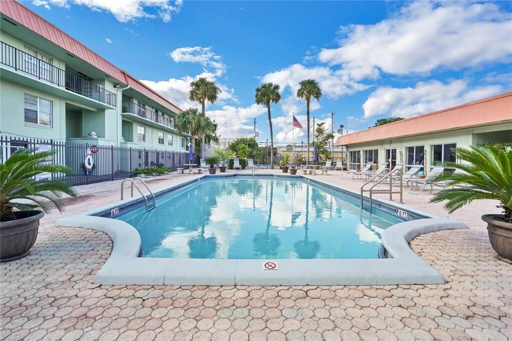 801 W Oakland Park Boulevard C6, Oakland Park, FL 33311