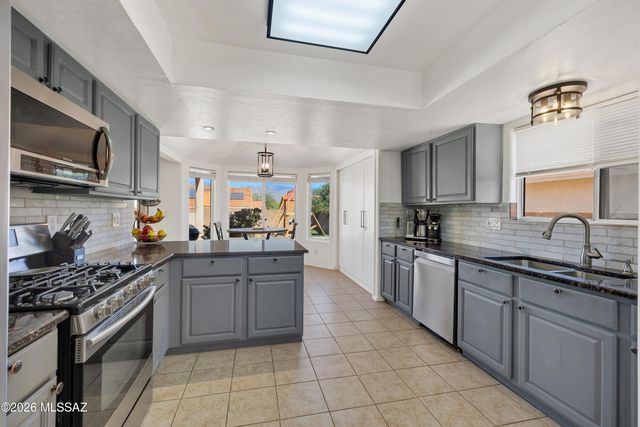 7979 E Maggie Court, Tucson, AZ 85715