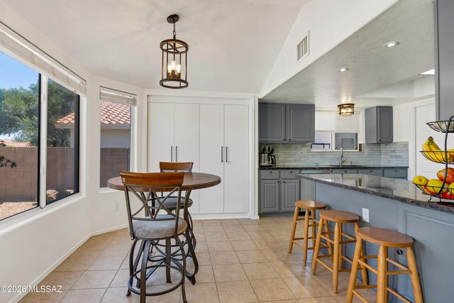 7979 E Maggie Court, Tucson, AZ 85715